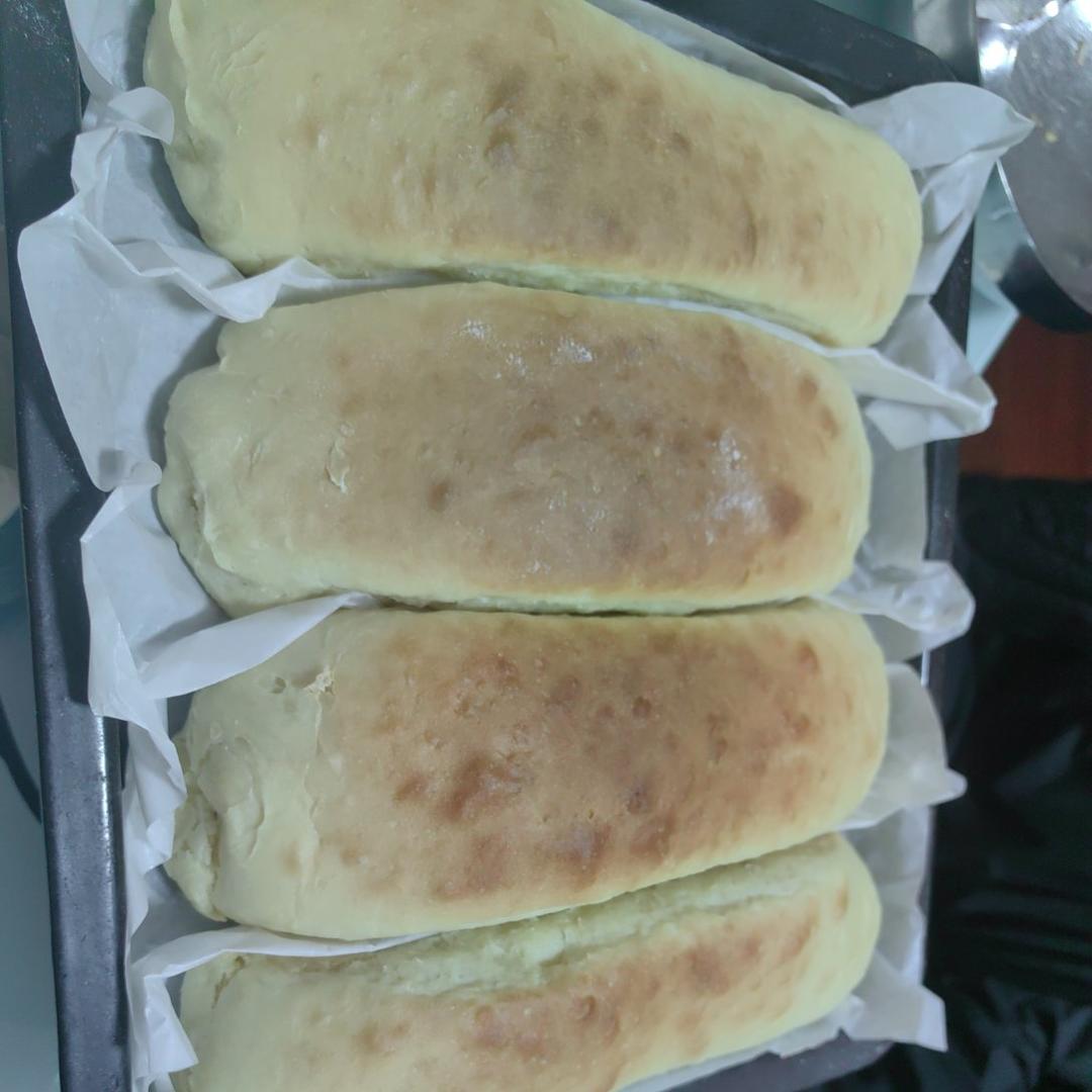 基础面包（松软弹性好）
