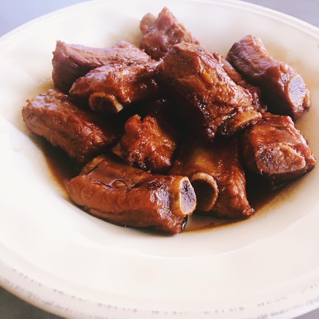 啤酒烧排骨（好吃到吼吼～）