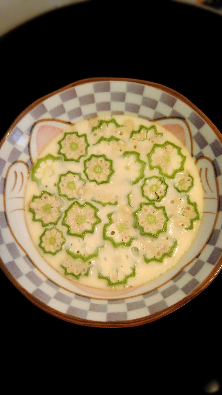 秋葵炖蛋