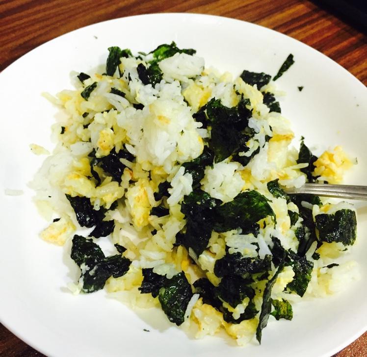 紫菜炒饭 韩国小朋友的最爱的做法