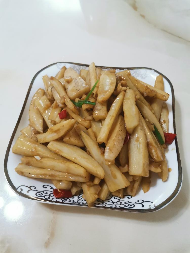 莲藕炒油渣怎么炒都好吃