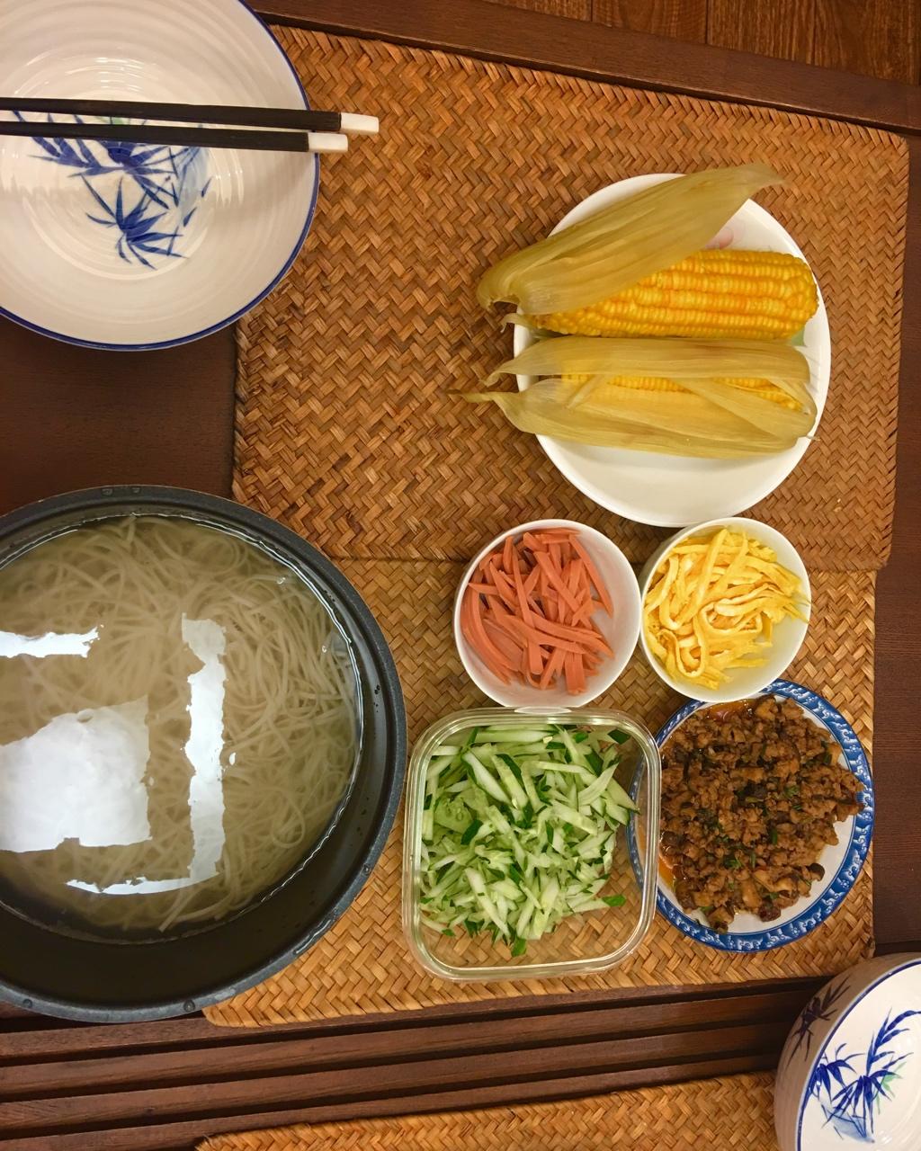 茄子肉末炸酱面
