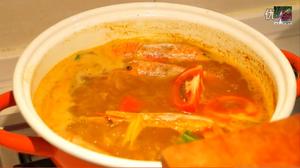 泰式冬阴功汤和如何处理大虾【米二乔的七味厨房第10集】的做法 步骤8