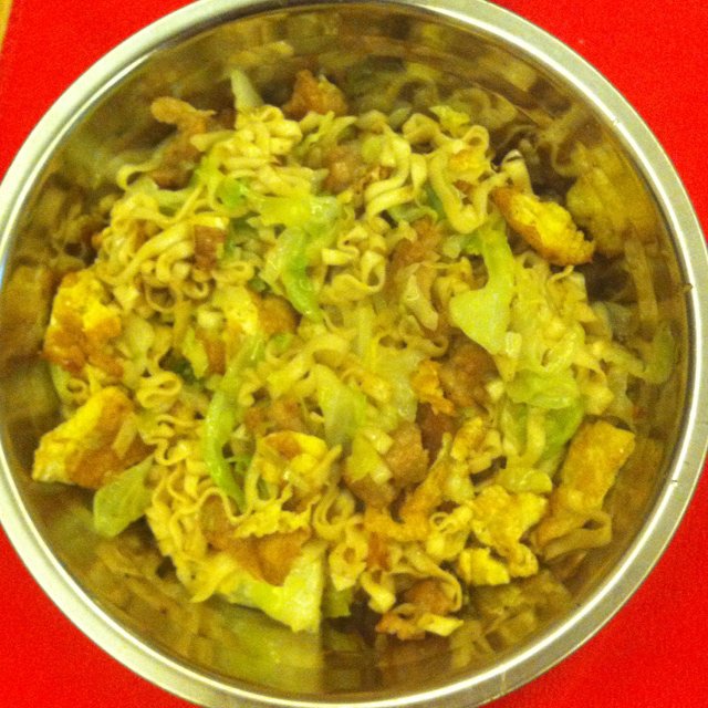 炒泡面