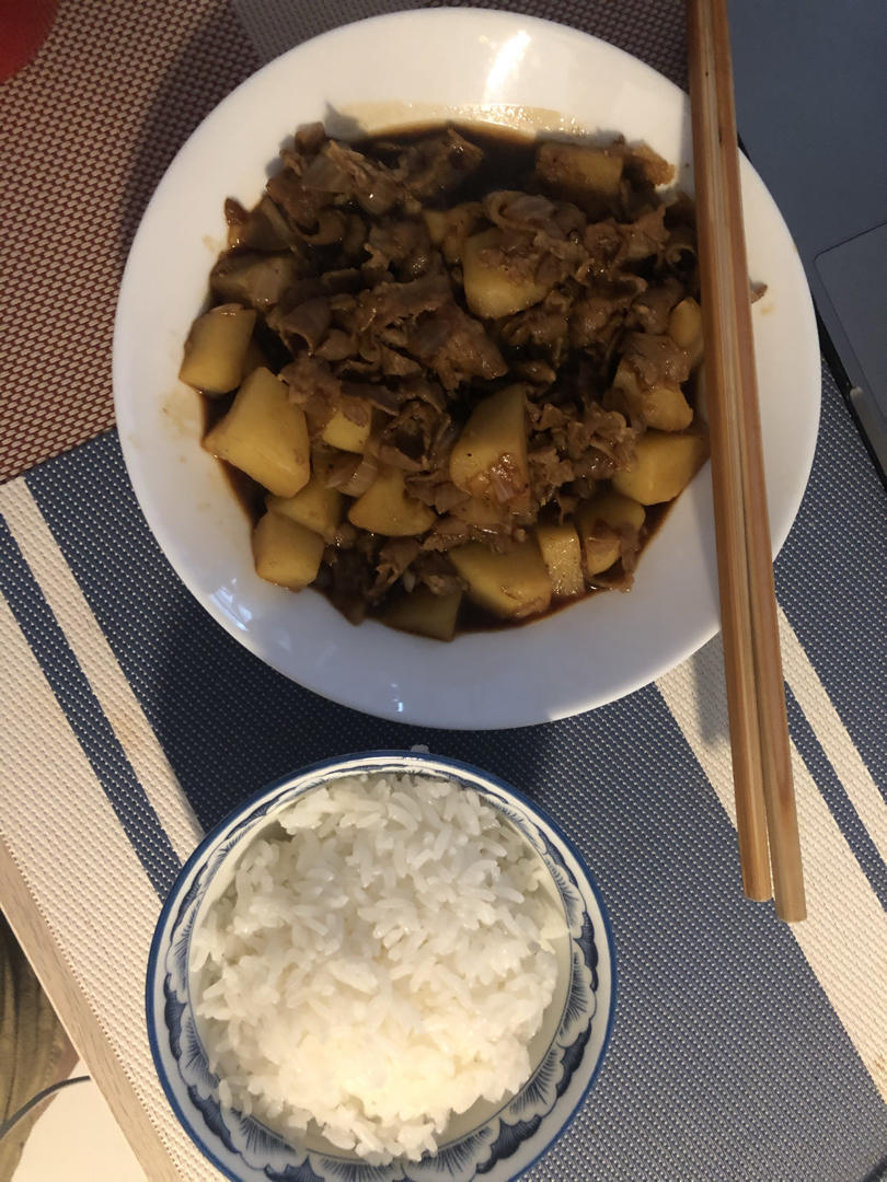 好吃的黑椒肥牛饭