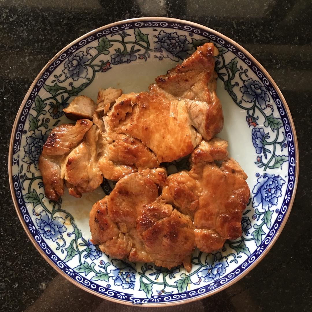 煎猪扒（超简单）和其他的猪扒在这食谱的最下面