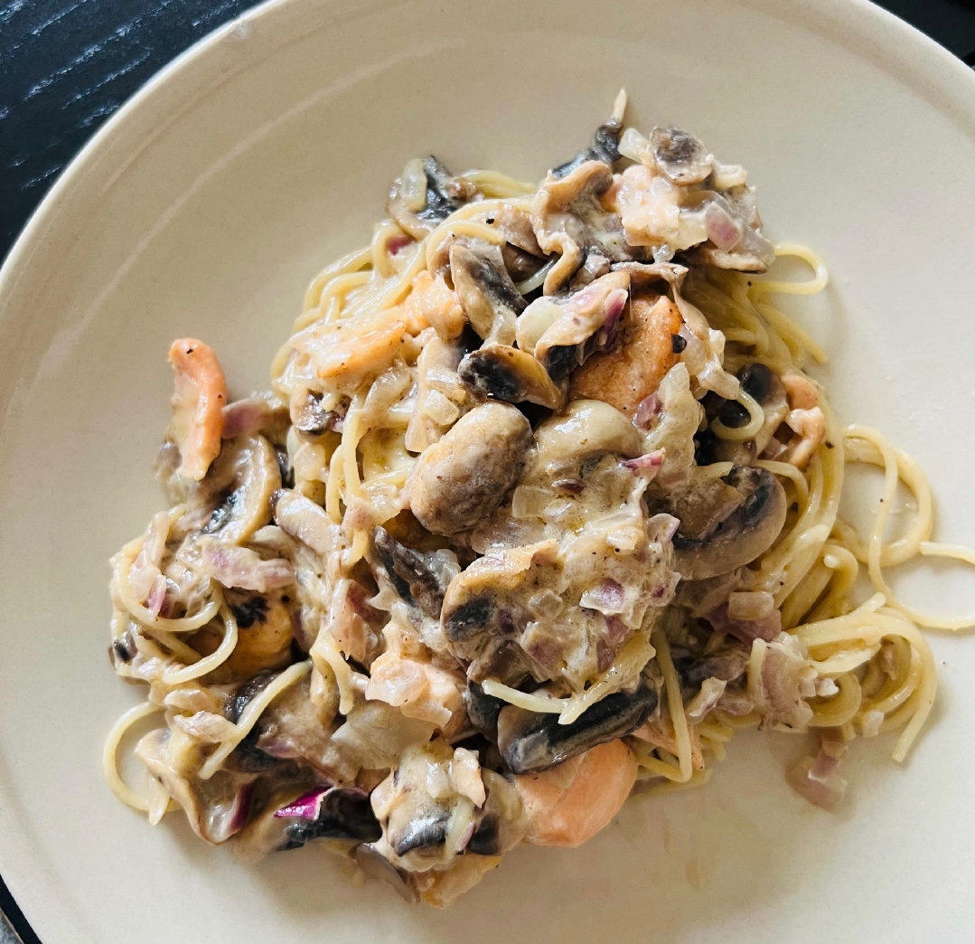 快手奶油蘑菇三文鱼意面