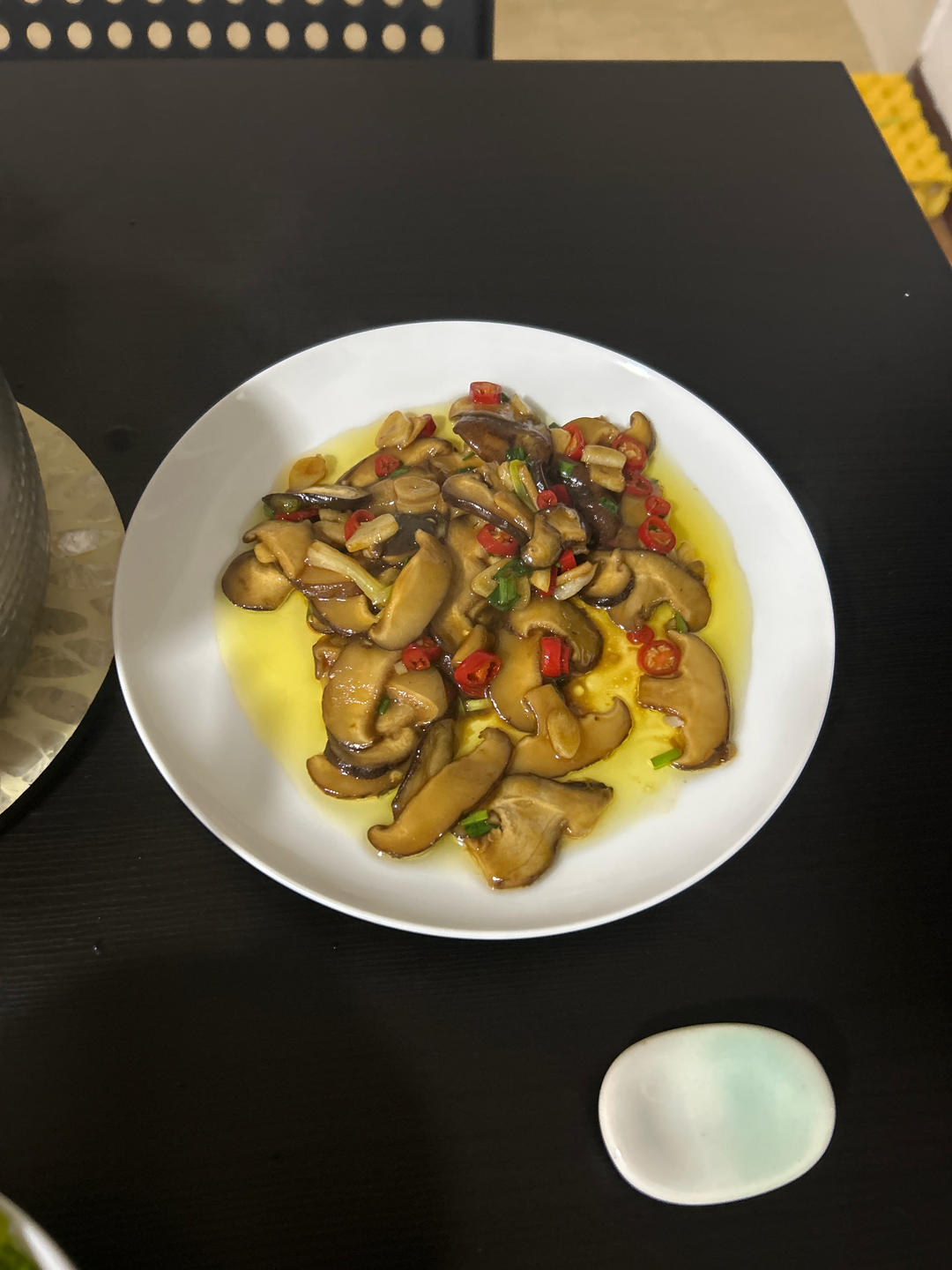 香菇这样炒比肉都好吃😋素炒香菇