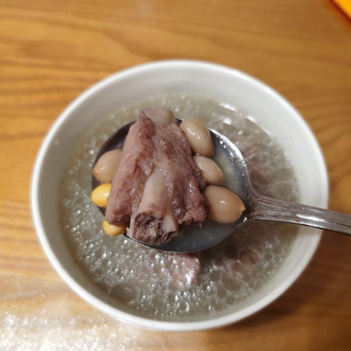 拉了头发的树做的黄豆花生排骨汤