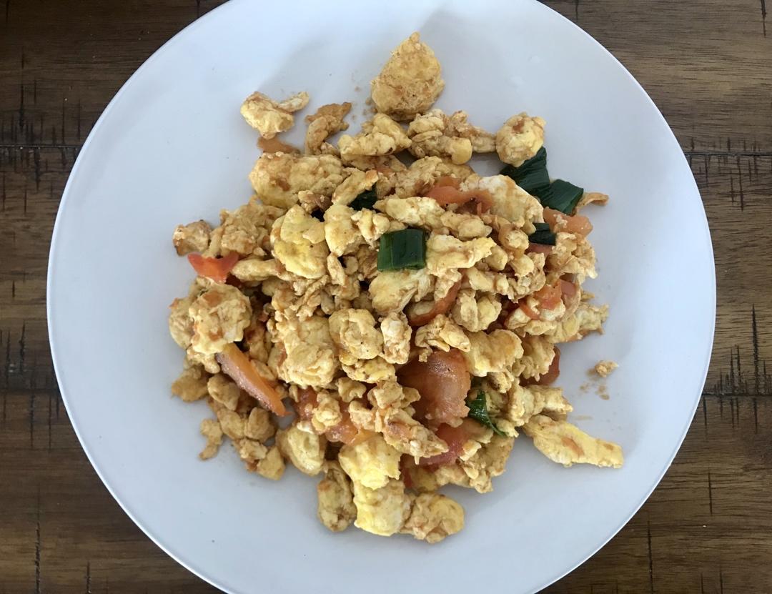 西红柿炒鸡蛋时，多加这一步，鸡蛋香嫩又入味