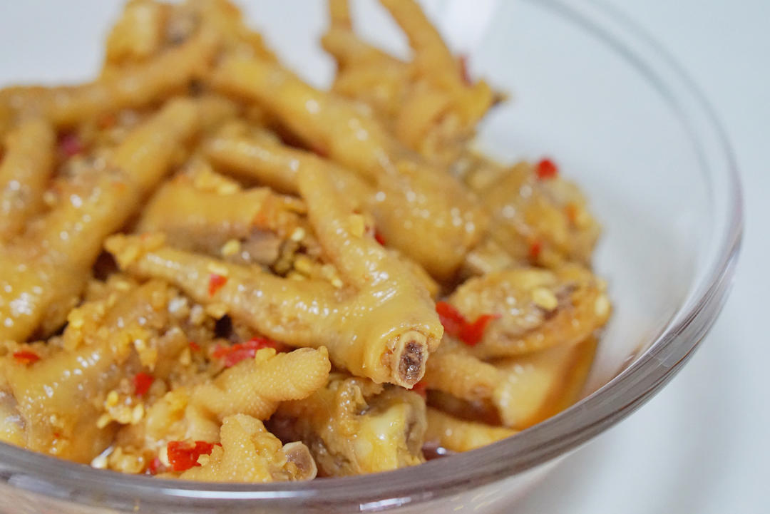 绝对不会后悔的酸辣鸡爪