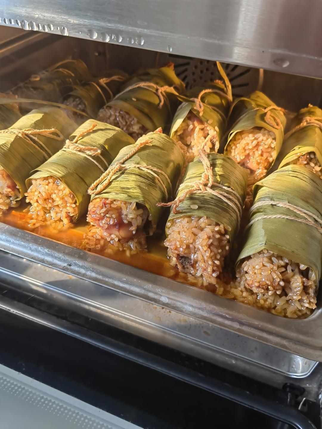 粽叶糯米蒸排骨