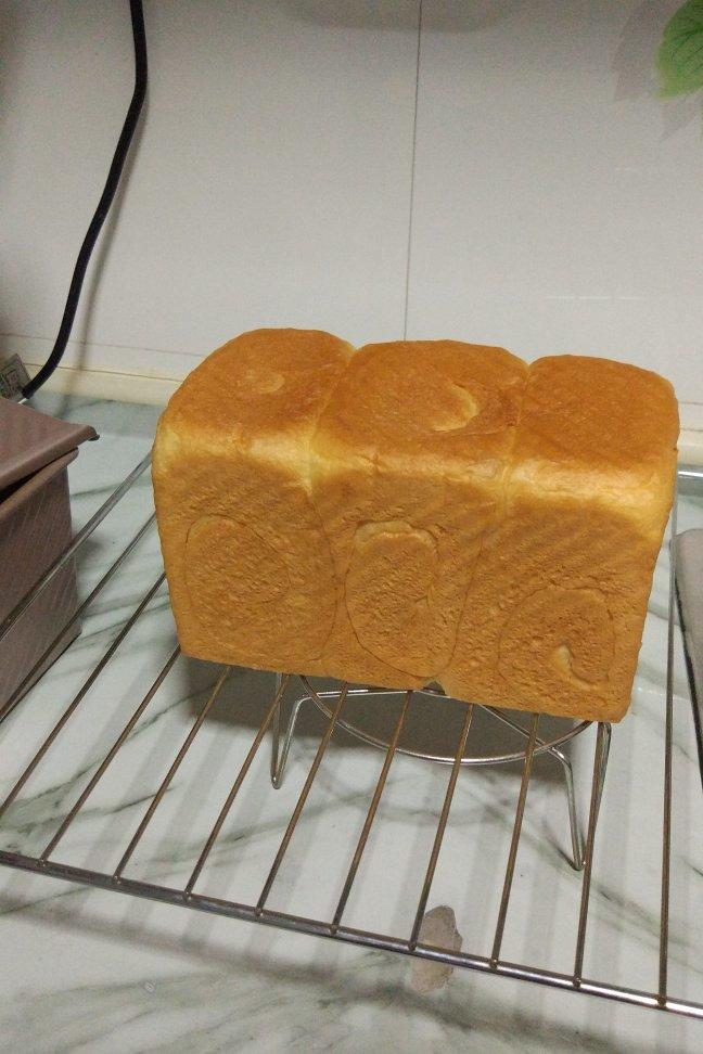 夺命软吐司(๑´ڡ`๑)超软拉丝极速方便的一次发酵吐司