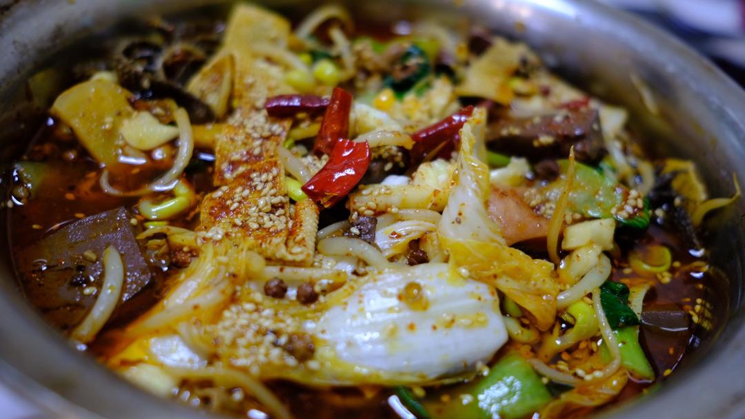 厨师长教你：“毛血旺”的家常做法，味道很棒先收藏起来