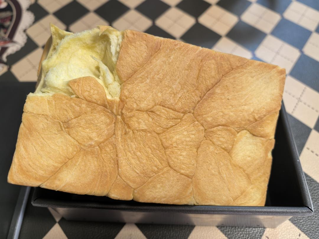 金砖面包－－一个很成功的手撕起酥面包配方