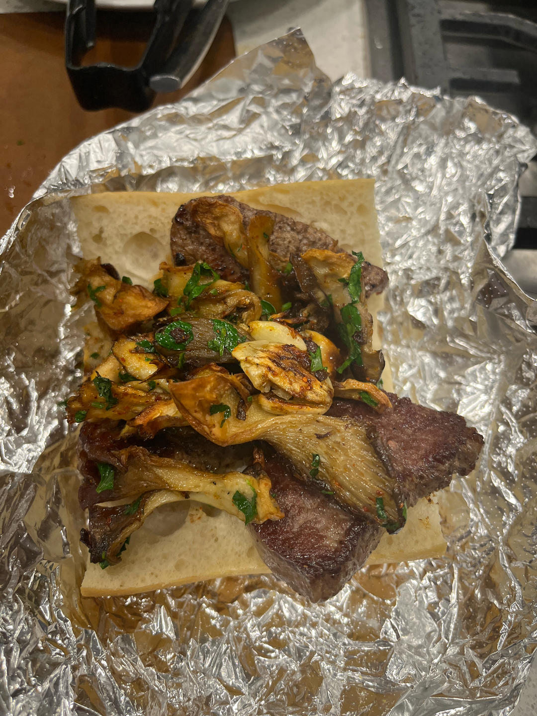 牛排平菇三明治