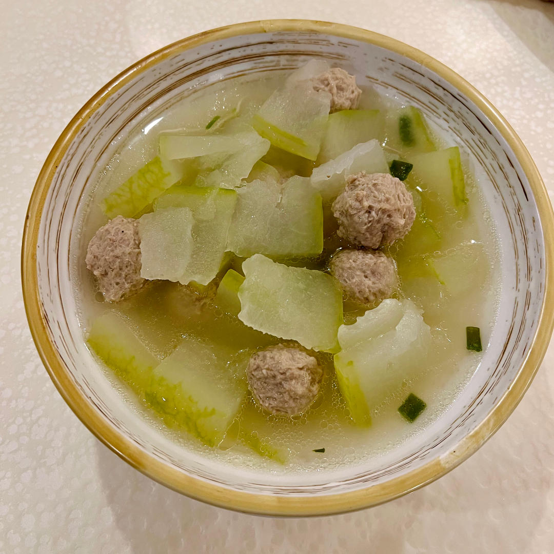 巨鲜美的冬瓜丸子汤