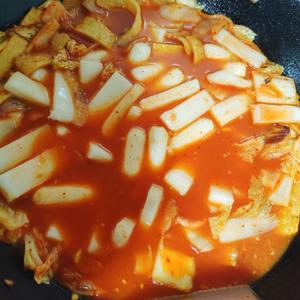 韩式辣炒年糕的做法 步骤4