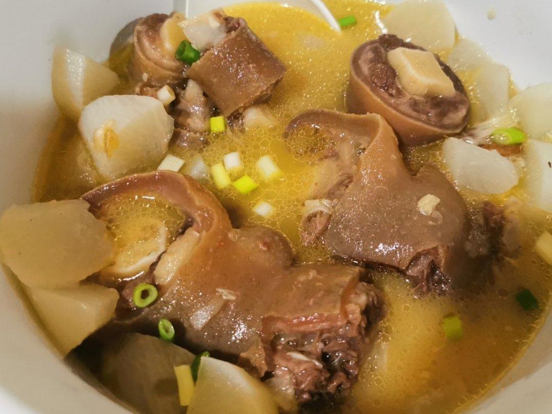 韩式清炖牛尾汤