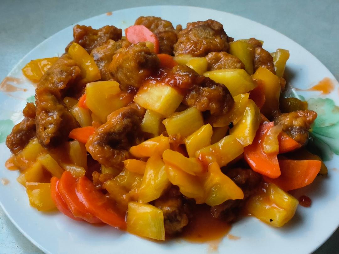 菠萝咕噜肉