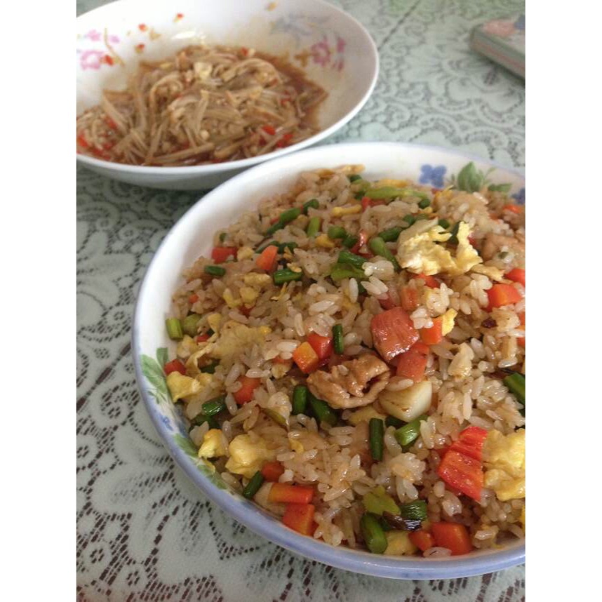 素炒米饭