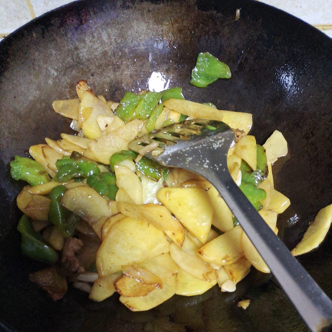 比肉都好吃的青椒炒土豆片😋简单又美味❗️