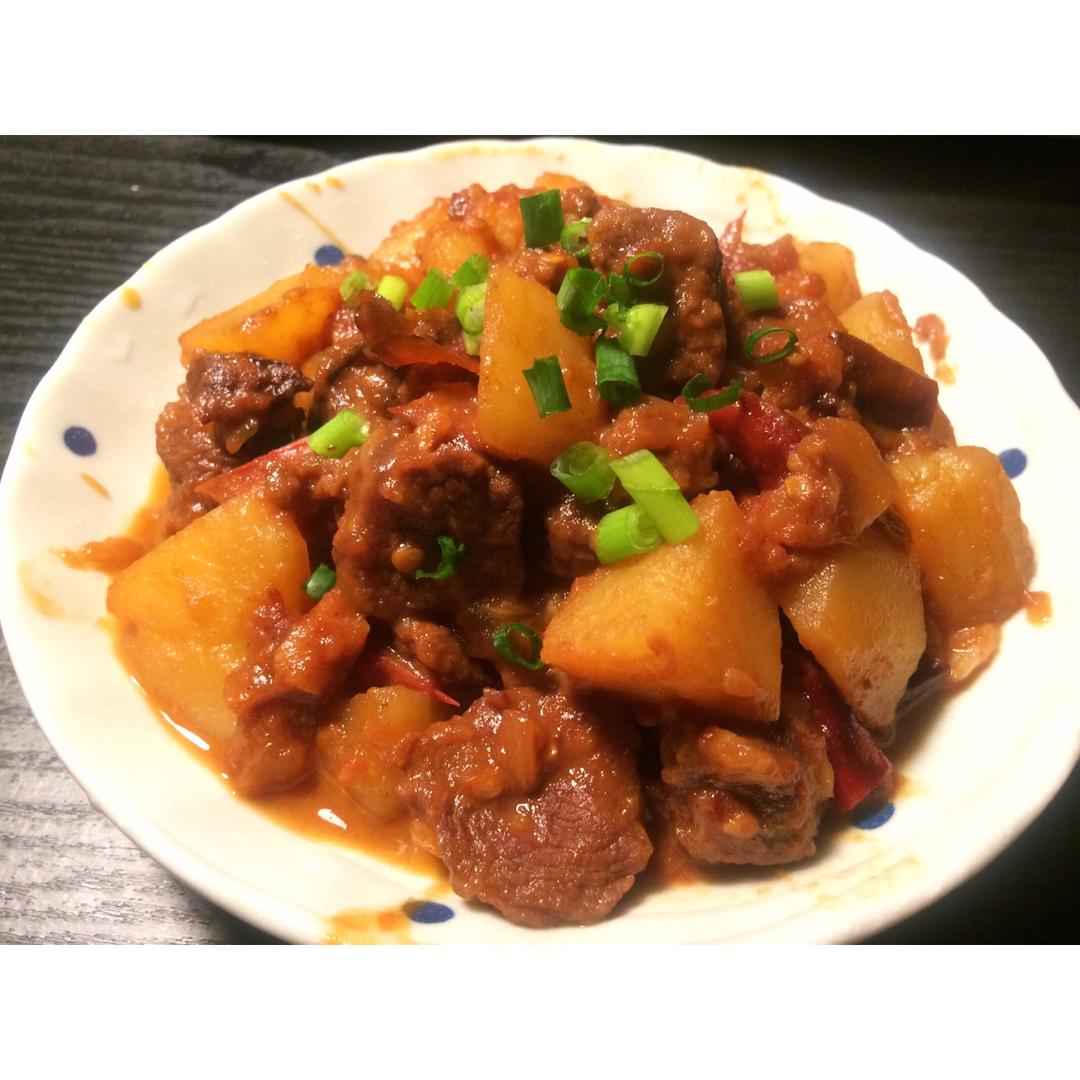 红烧牛肉土豆 （独家秘制）
