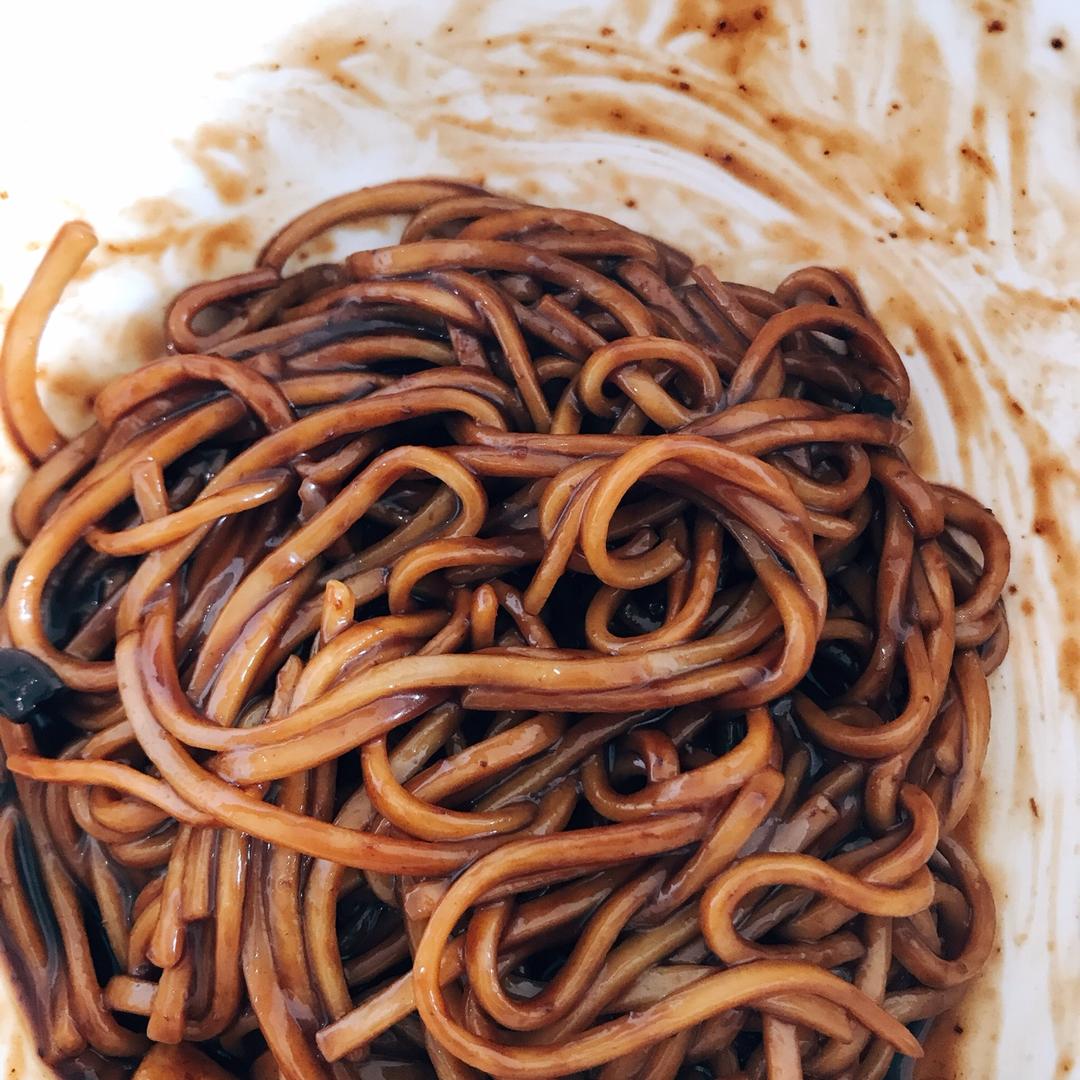 堂妈小厨——韩式炸酱面