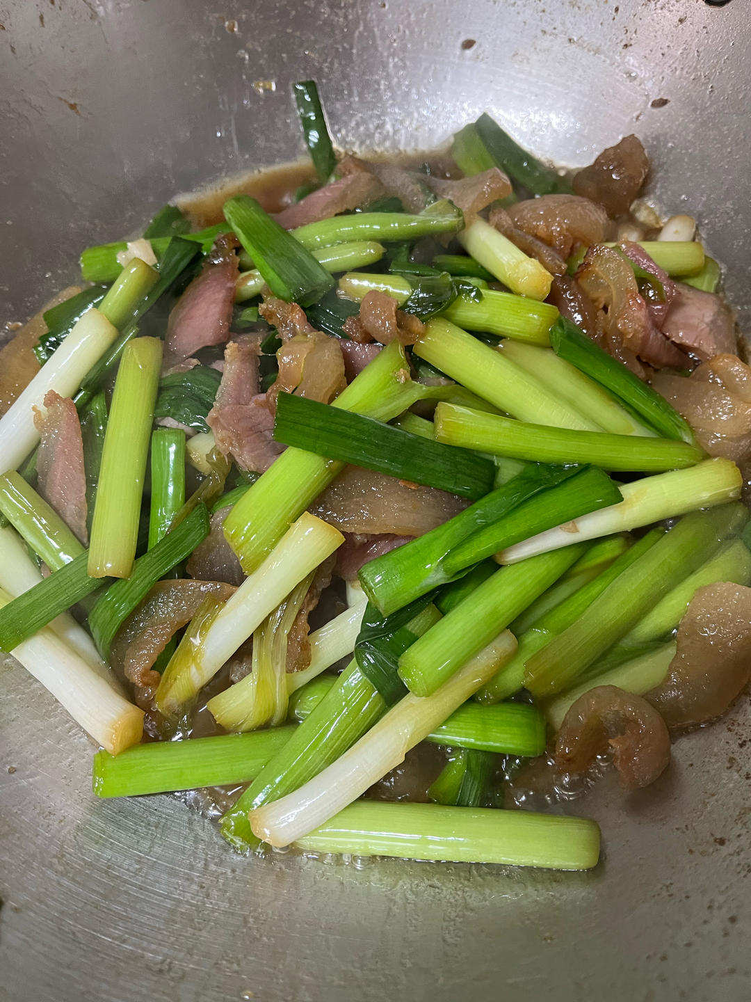 腊肉三炒之大蒜叶炒腊肉