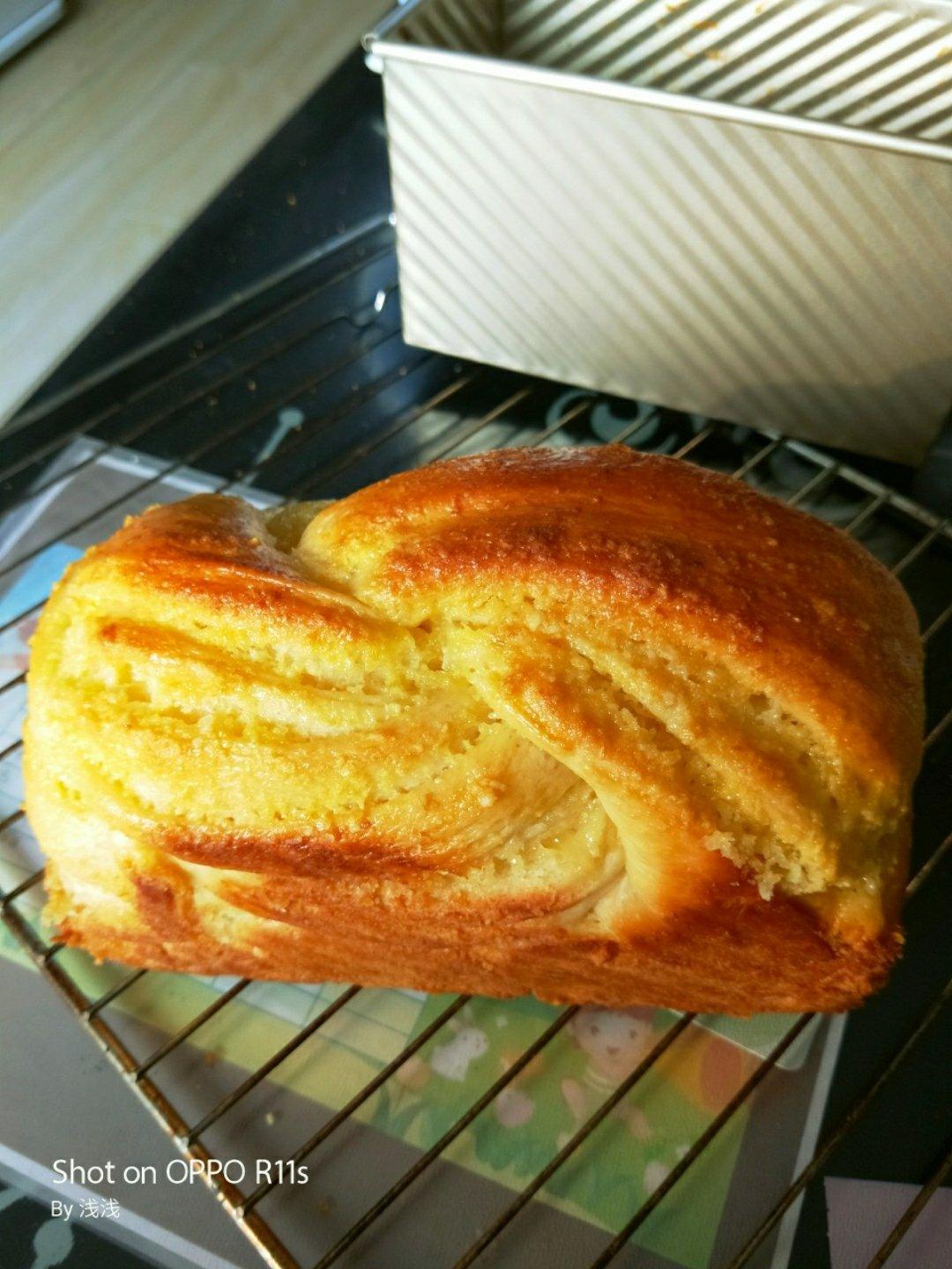 椰蓉吐司面包 Coconut Loaf