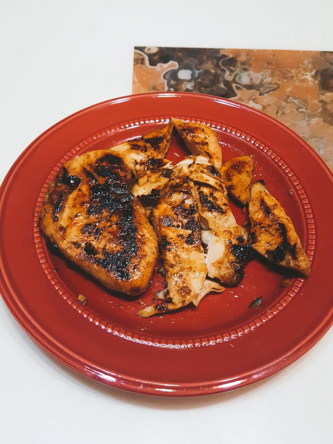 酷炫屌炸天好吃的煎鸡胸肉（香蒜蜂蜜煎鸡胸肉）