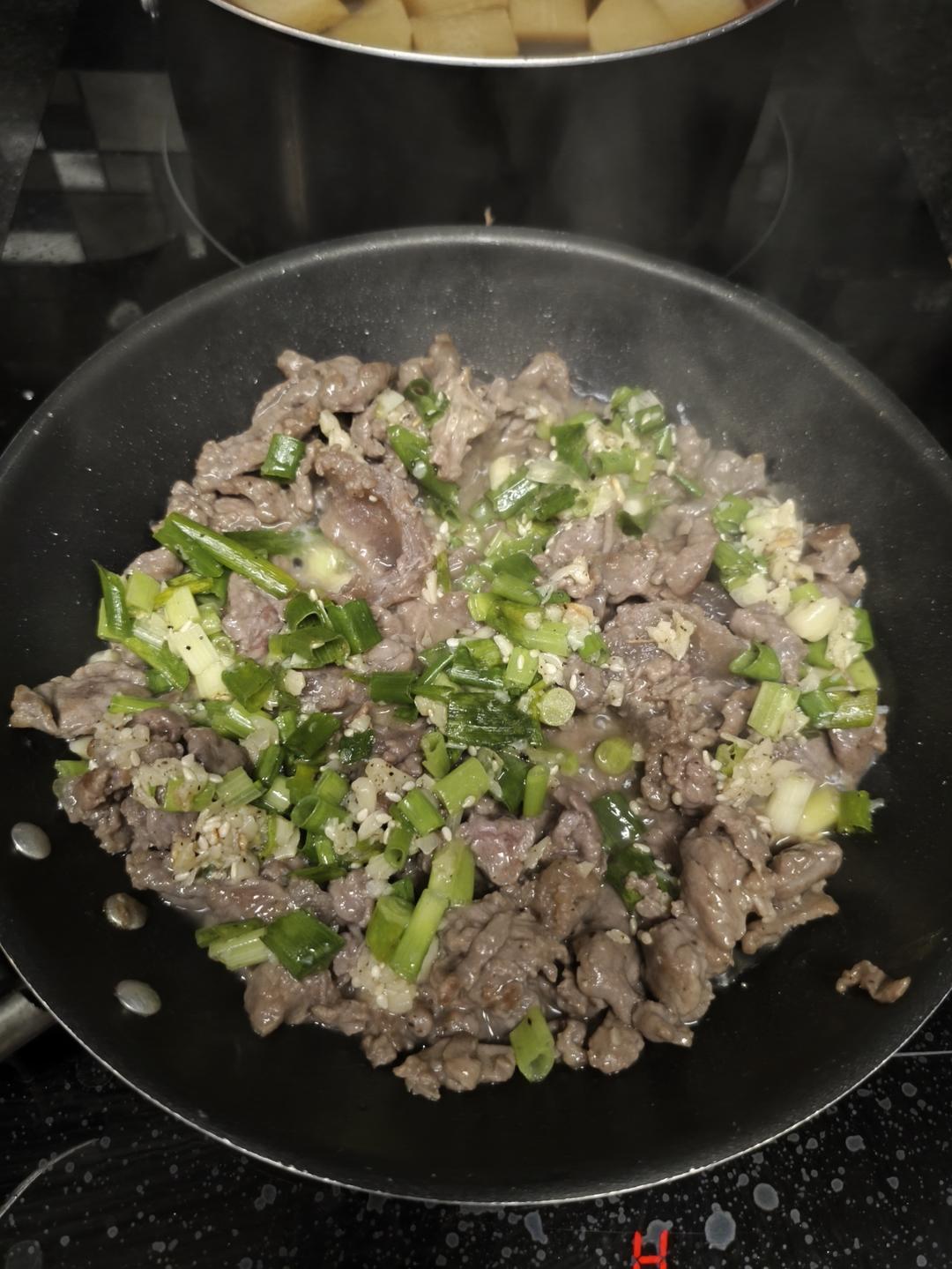 10分钟盐葱牛肉 配米饭夹馍夹馒头都好 快手好吃减脂人必备