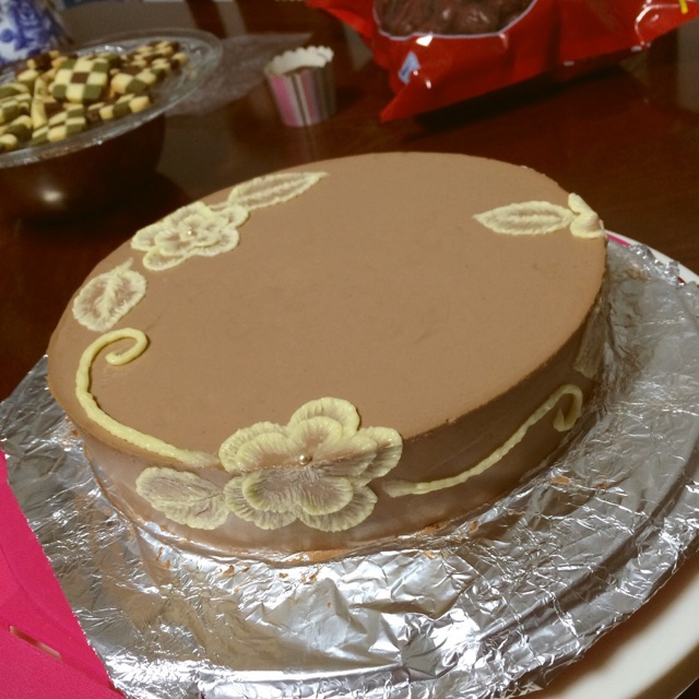 巧克力慕斯刷绣蛋糕