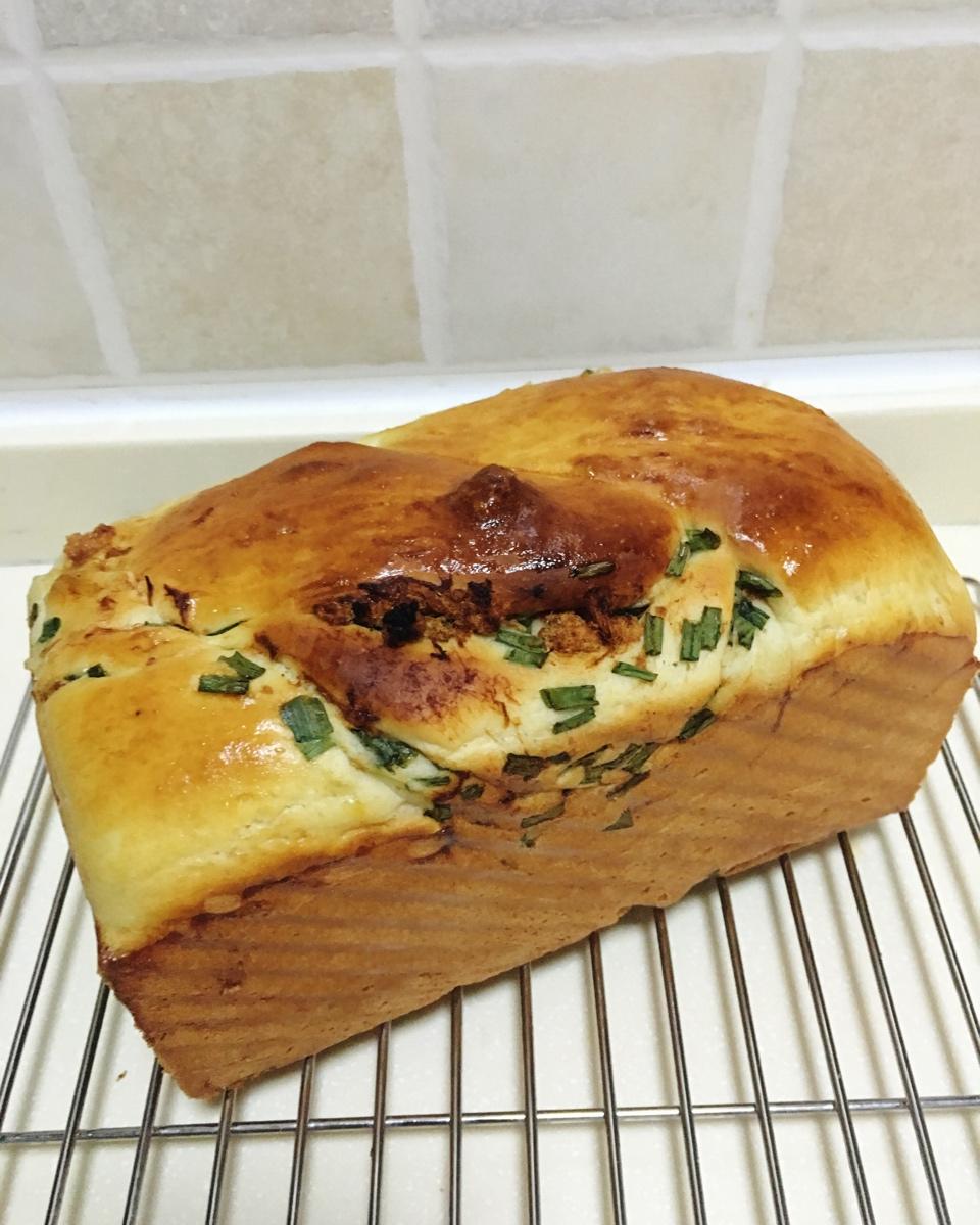香葱肉松手撕吐司