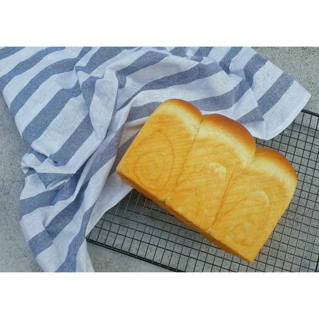 奶香超浓郁的软妹吐司🍞