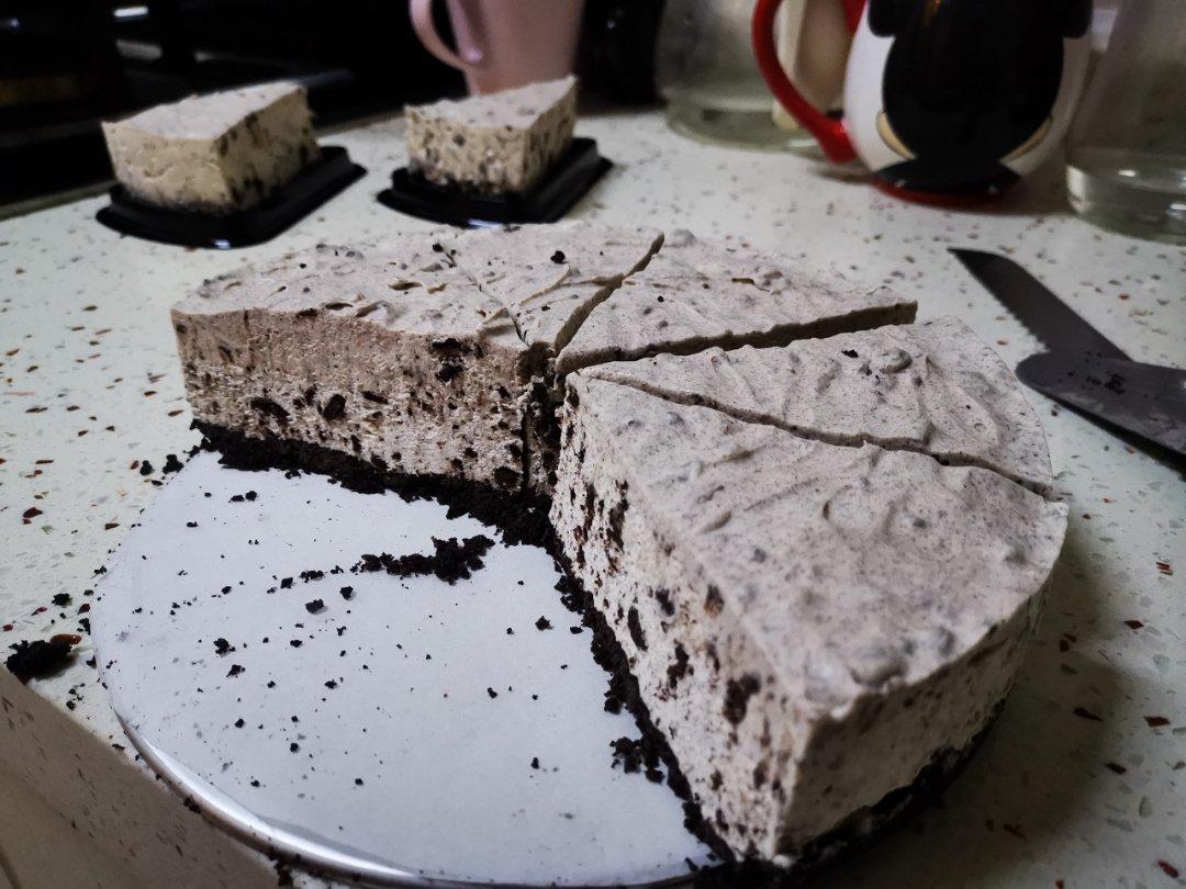 【奥利奥冻芝士蛋糕】拯救新手的免烤美味甜点