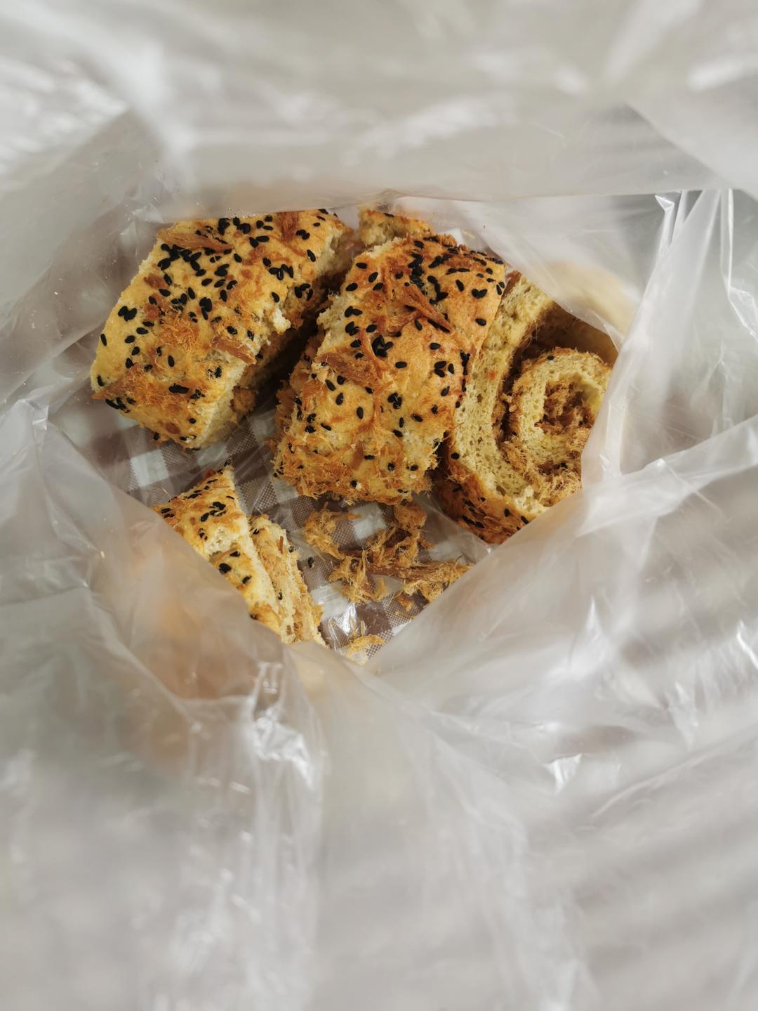 美味肉松卷-简单不开裂，零失误的蛋糕卷