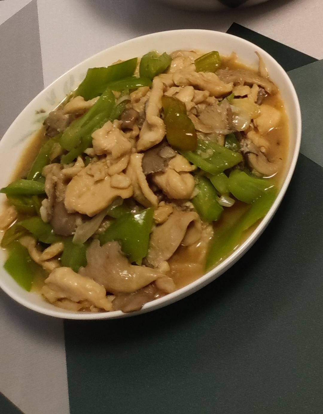 平菇炒肉片