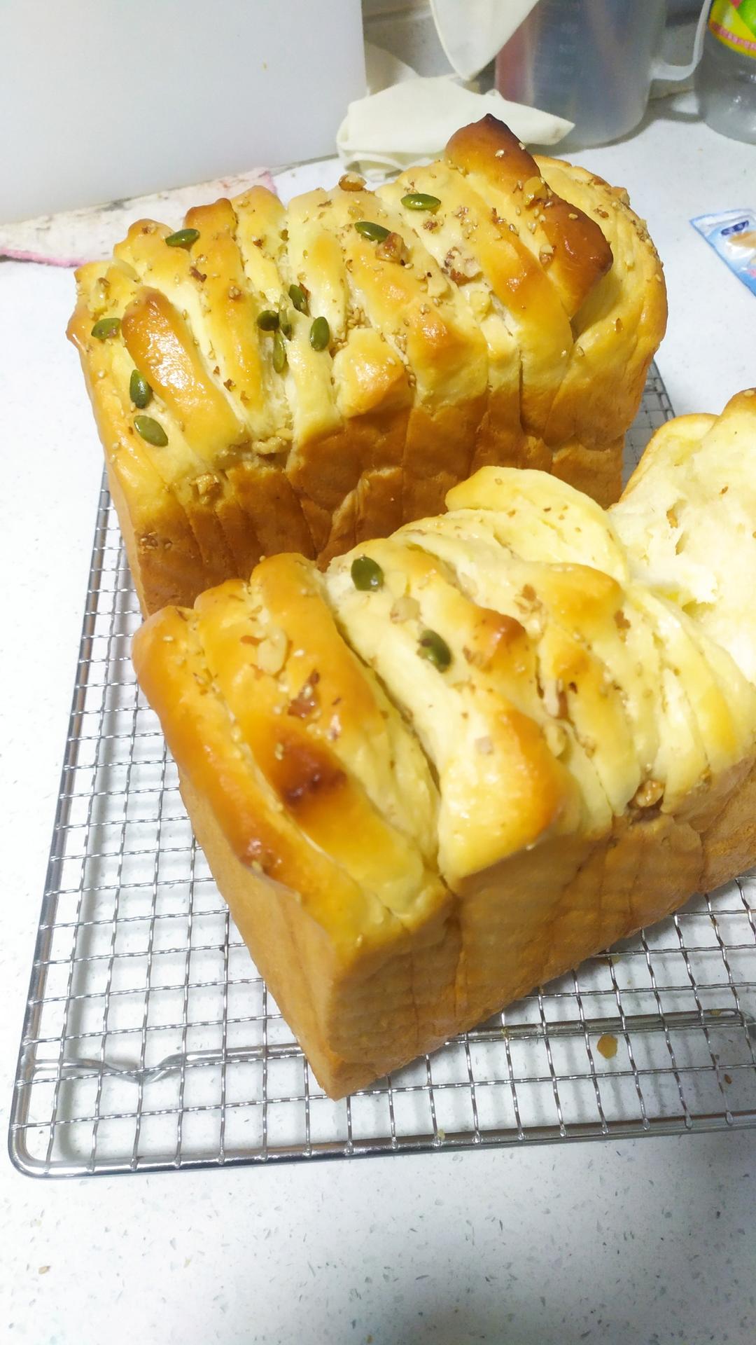 黄油炼乳手撕小吐司🍞