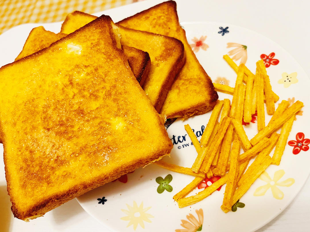 脆脆焦糖鸡蛋吐司
