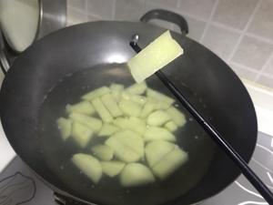 云南老奶洋芋的做法 步骤2