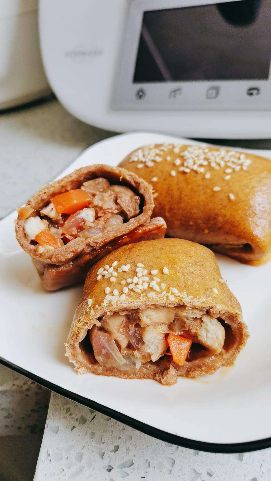 烤全麦鸡腿肉包子