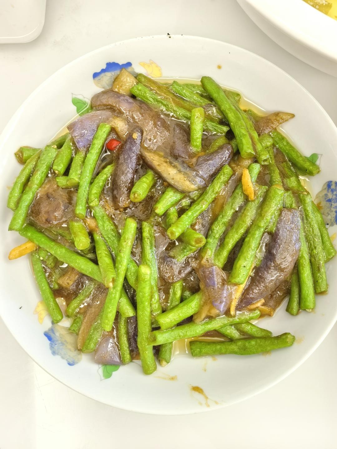 豆角烧茄子