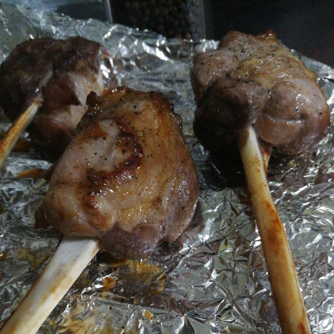 蒜香煎烤猪寸骨（酱汁版）