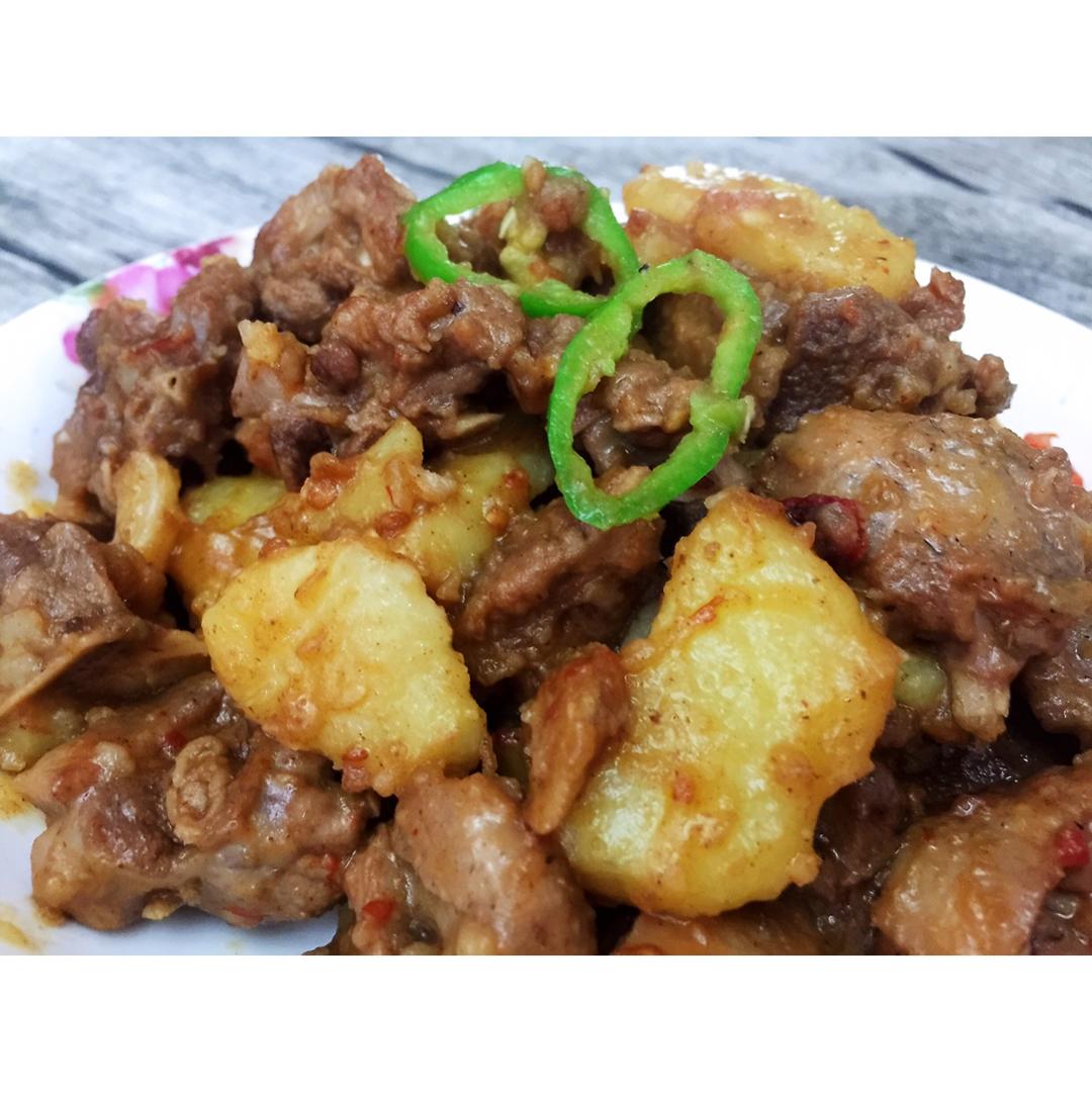土豆烧鸭