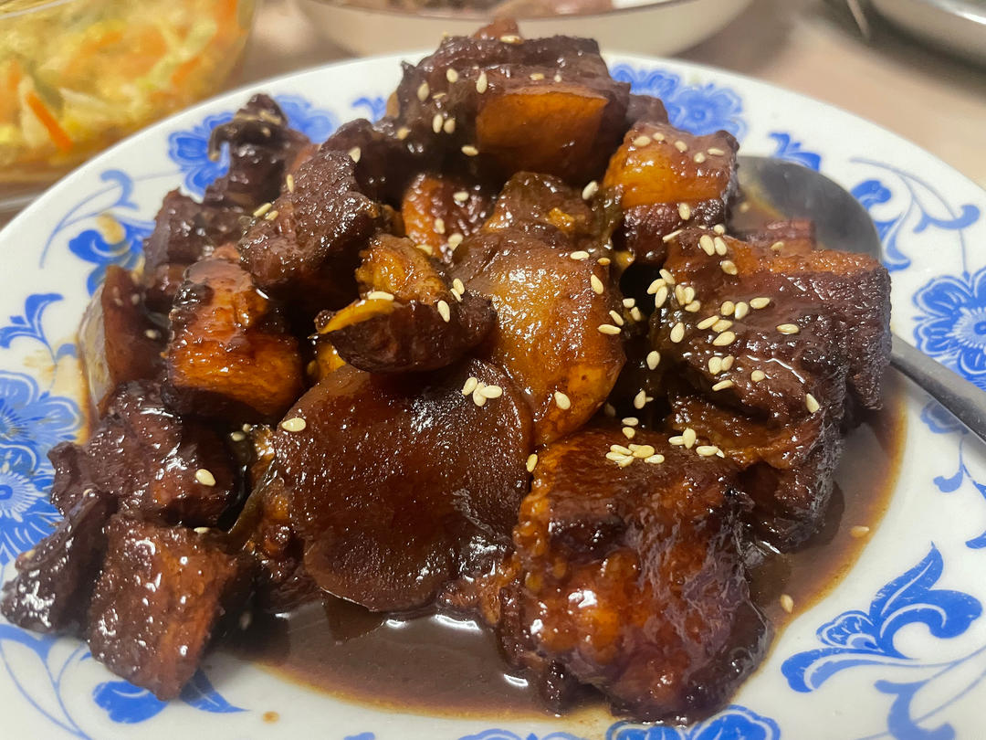 家常版的红烧肉（一点都不腻，软，糯)