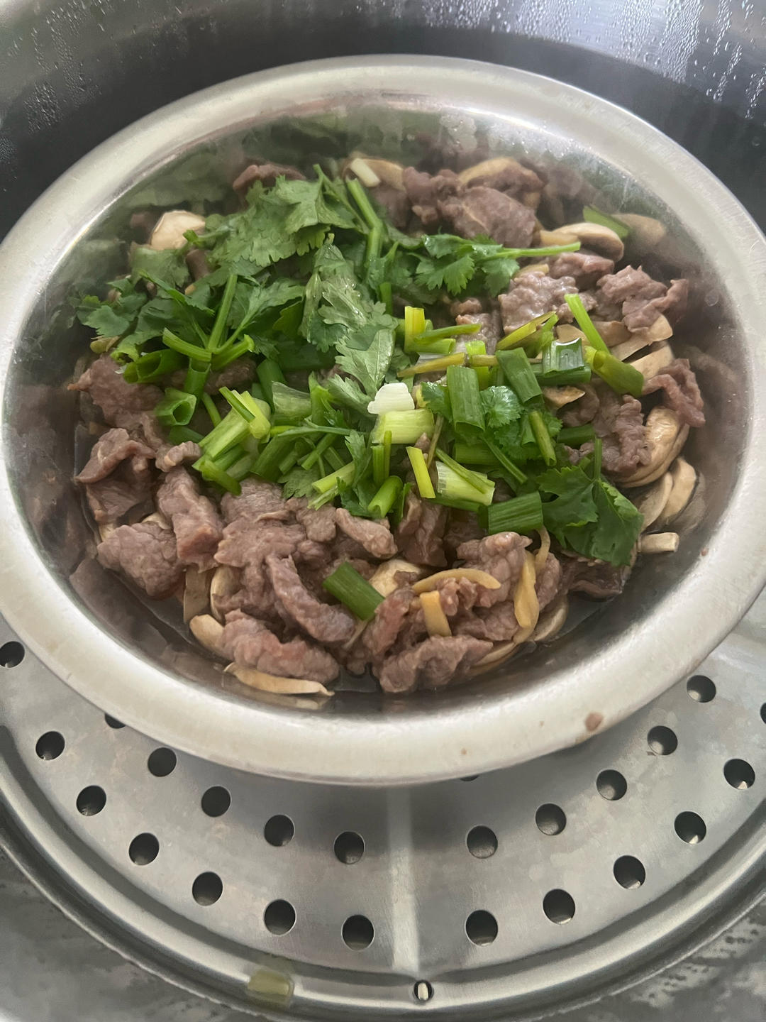 口蘑蒸牛肉