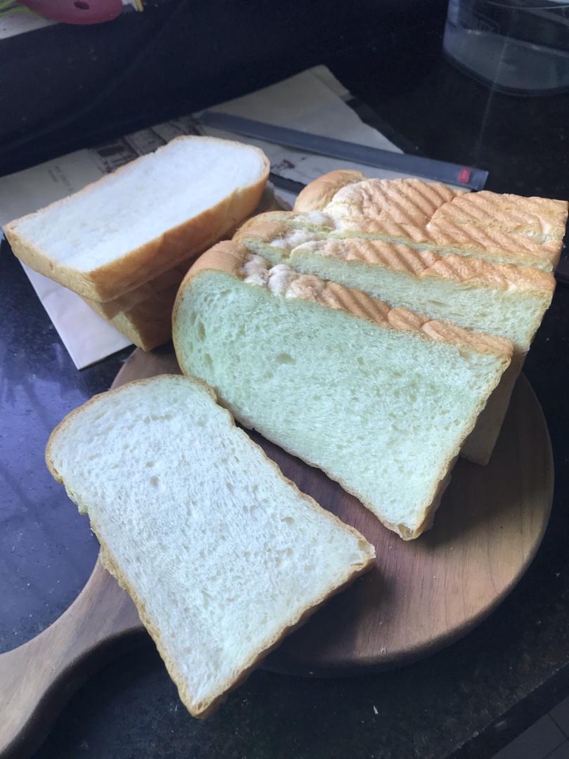 吴克己手撕炼乳吐司