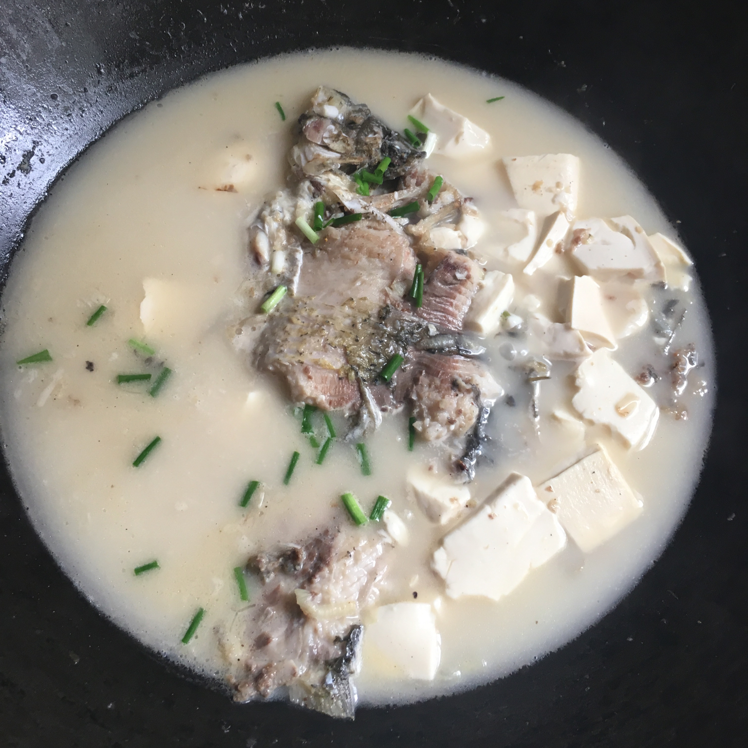 鲫鱼豆腐汤