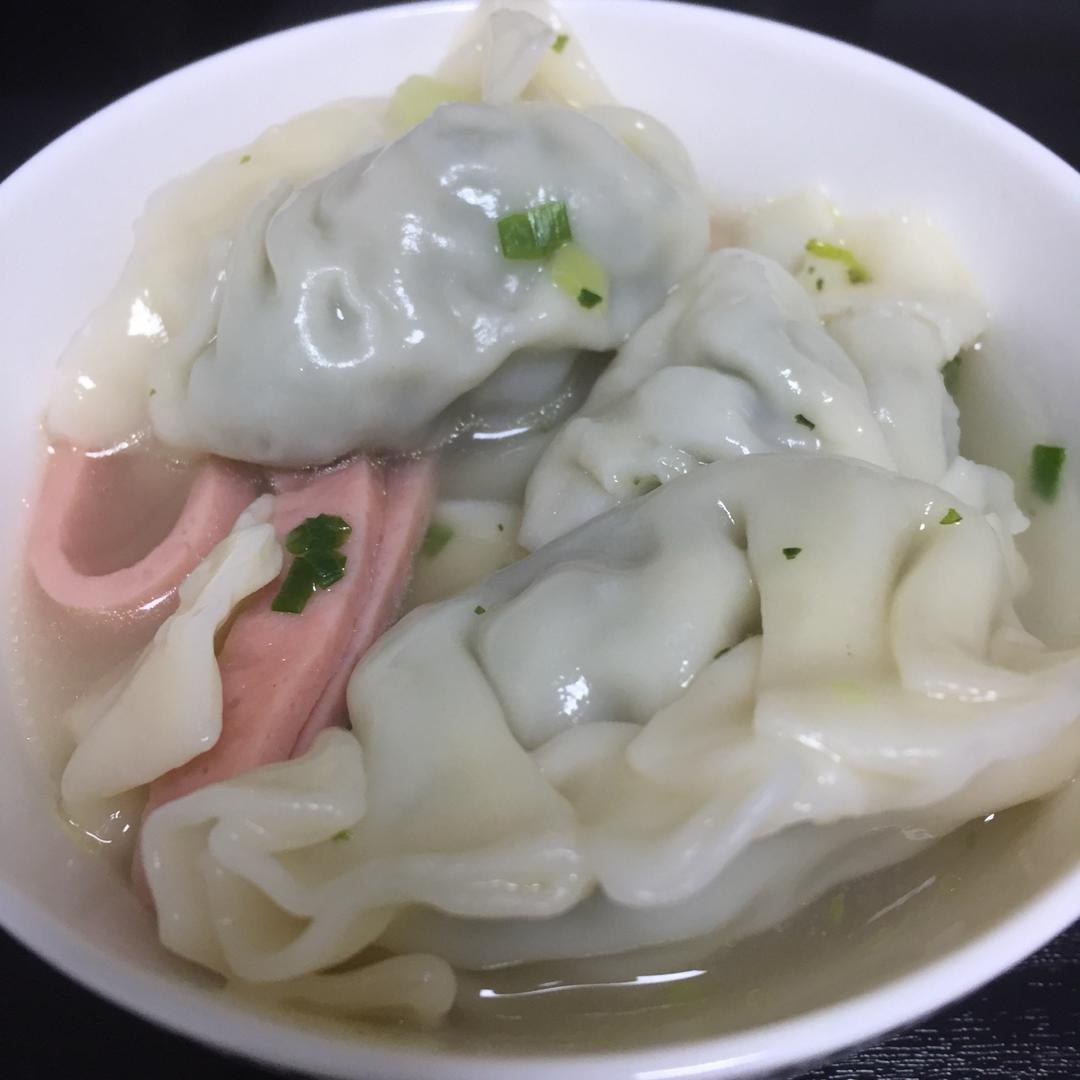 荠菜鲜肉饺子